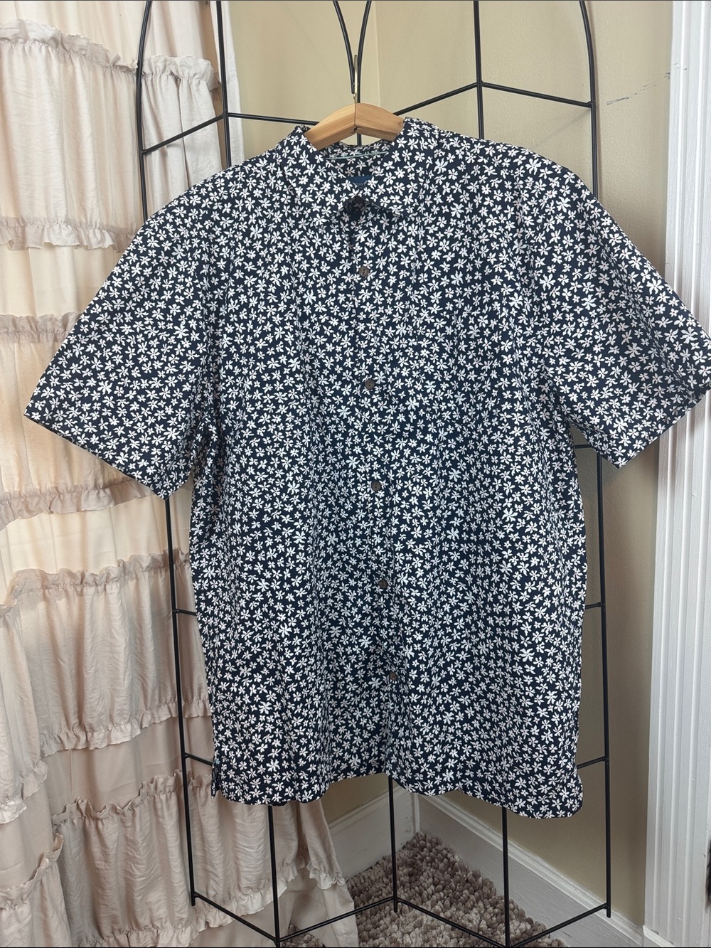 Caribbean Joe Island Supply Co Blue White Hawaiian Floral Shirt XL